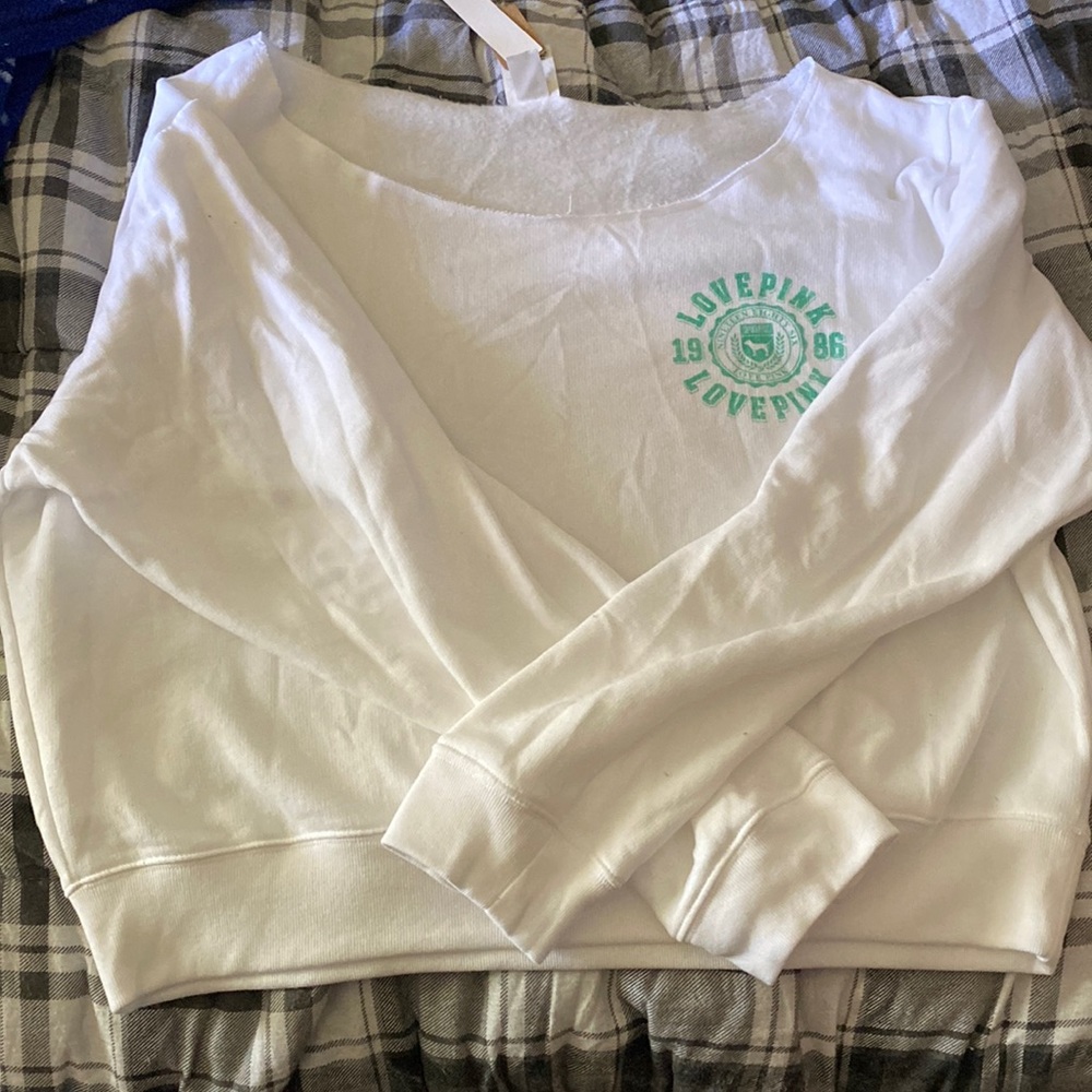 *NWT* VS Pink Off the Shoulder Sweatshirt